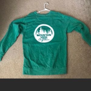 “oversized” Mountain High Outfitters sweatshirt